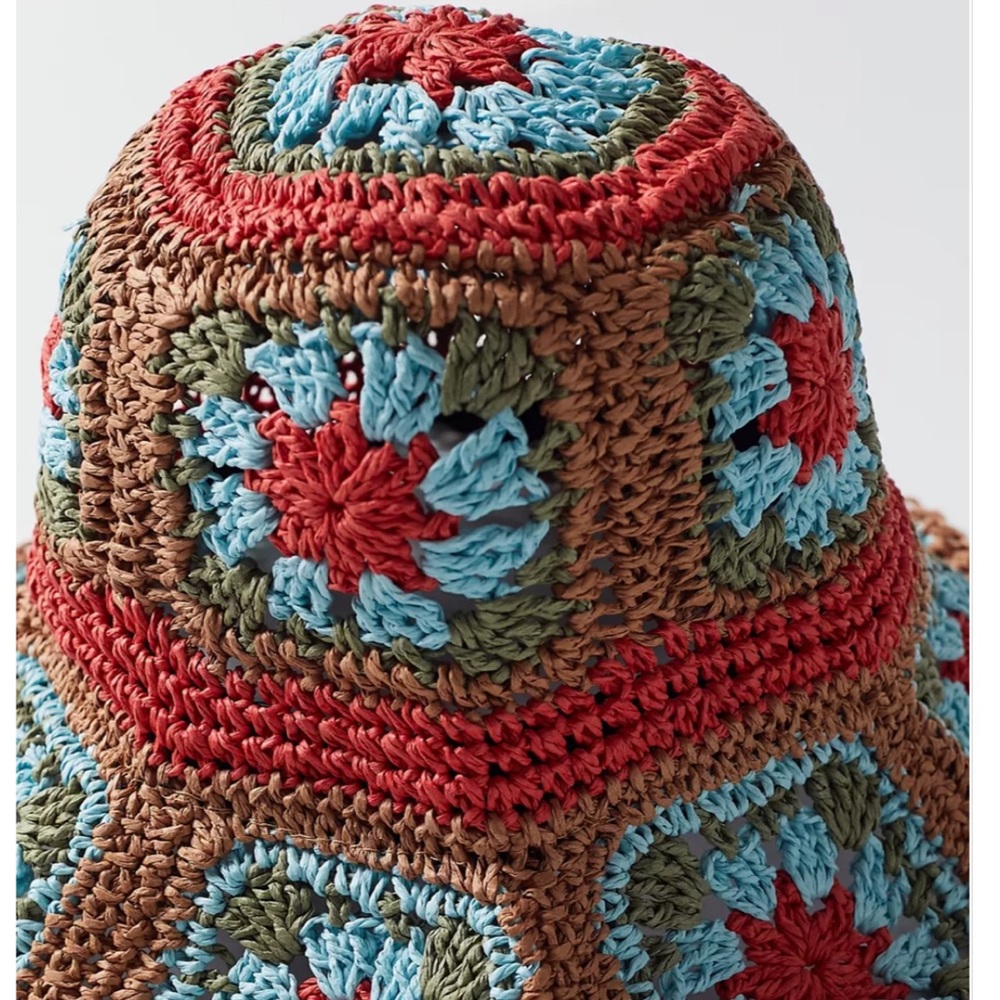 🎉HP🎉Urban Outfitters Kora Crochet Bucket Hat - Picture 4 of 8